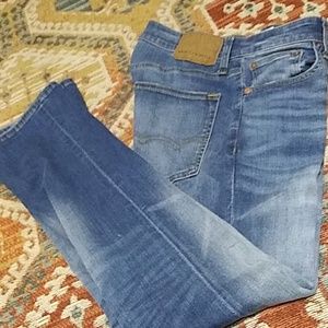 CUT PRICE  MEN'S AMERICAN EAGLE 31X32 Distressed